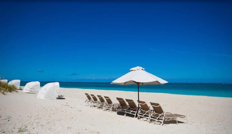 Point Grace Hotel Grace Bay Exterior photo